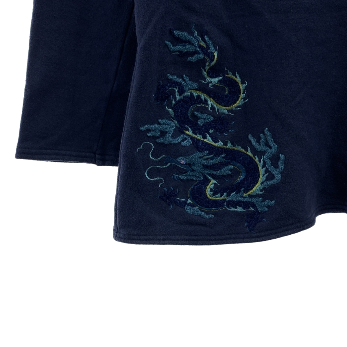 VIVIENNE TAM / ヴィヴィアンタム ドラゴン エンブロイダリー スウェット トレーナー