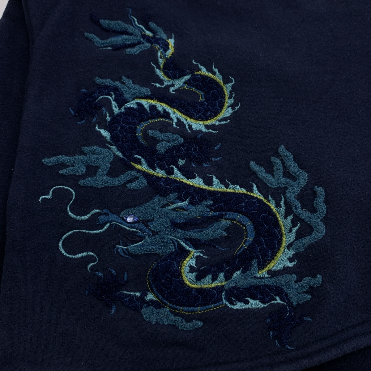 VIVIENNE TAM / ヴィヴィアンタム ドラゴン エンブロイダリー スウェット トレーナー