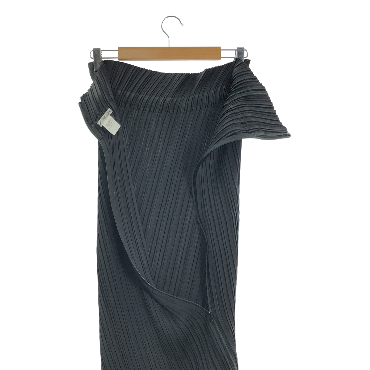 ISSEY MIYAKE / イッセイミヤケ INTANGIBLE PLEATS ジップスリット プリーツ ロングスカート