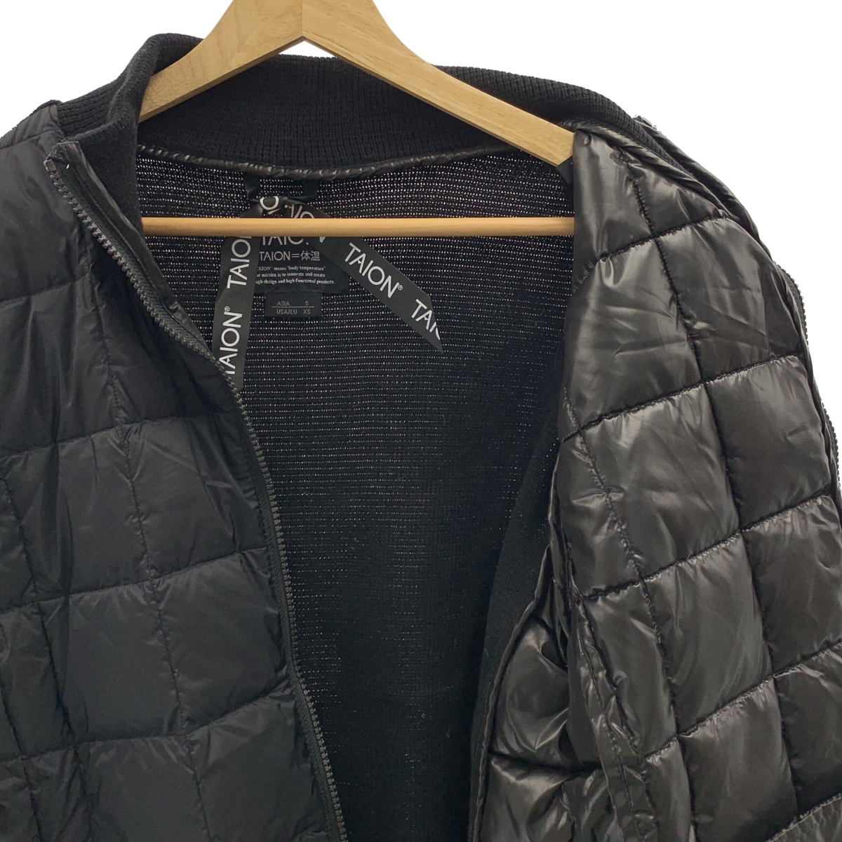 TAION / タイオン ハイネック ニットダウン ジャケット