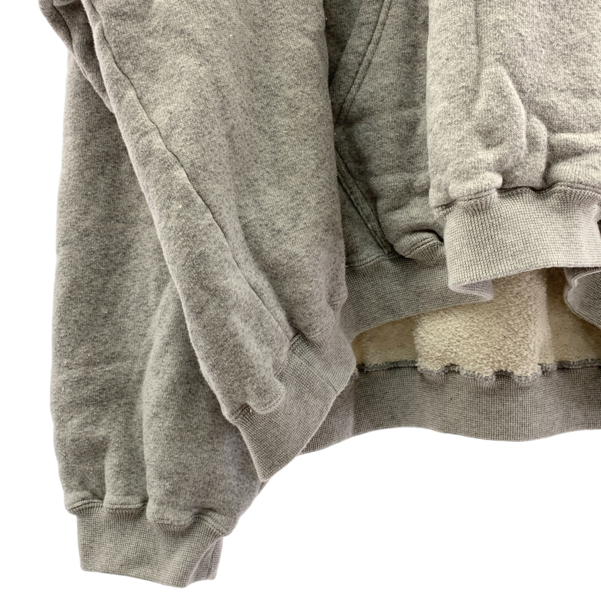 その他 SPRAYED DEEP TUCK HOODIE プルオーバー パーカー
