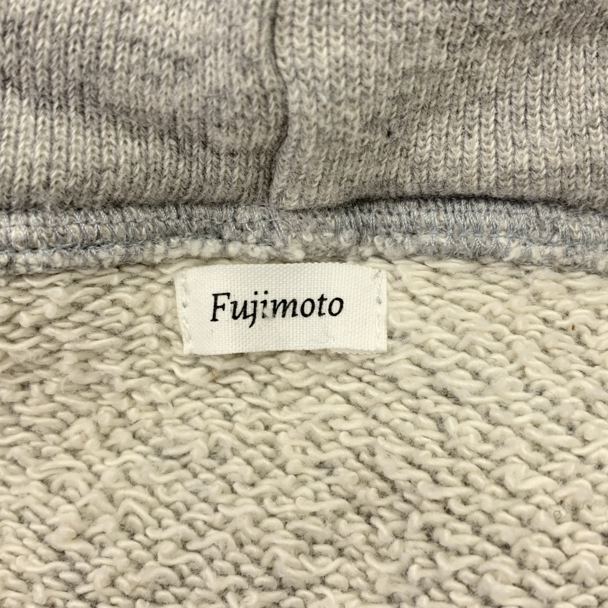 その他 SPRAYED DEEP TUCK HOODIE プルオーバー パーカー