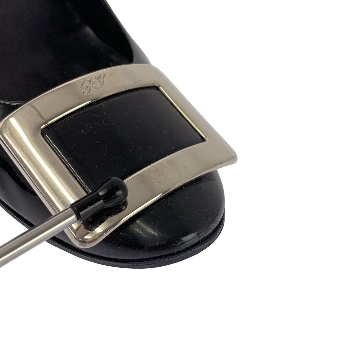 Roger Vivier / ロジェ・ヴィヴィエ パテントレザー ロゴ ヒール パンプス