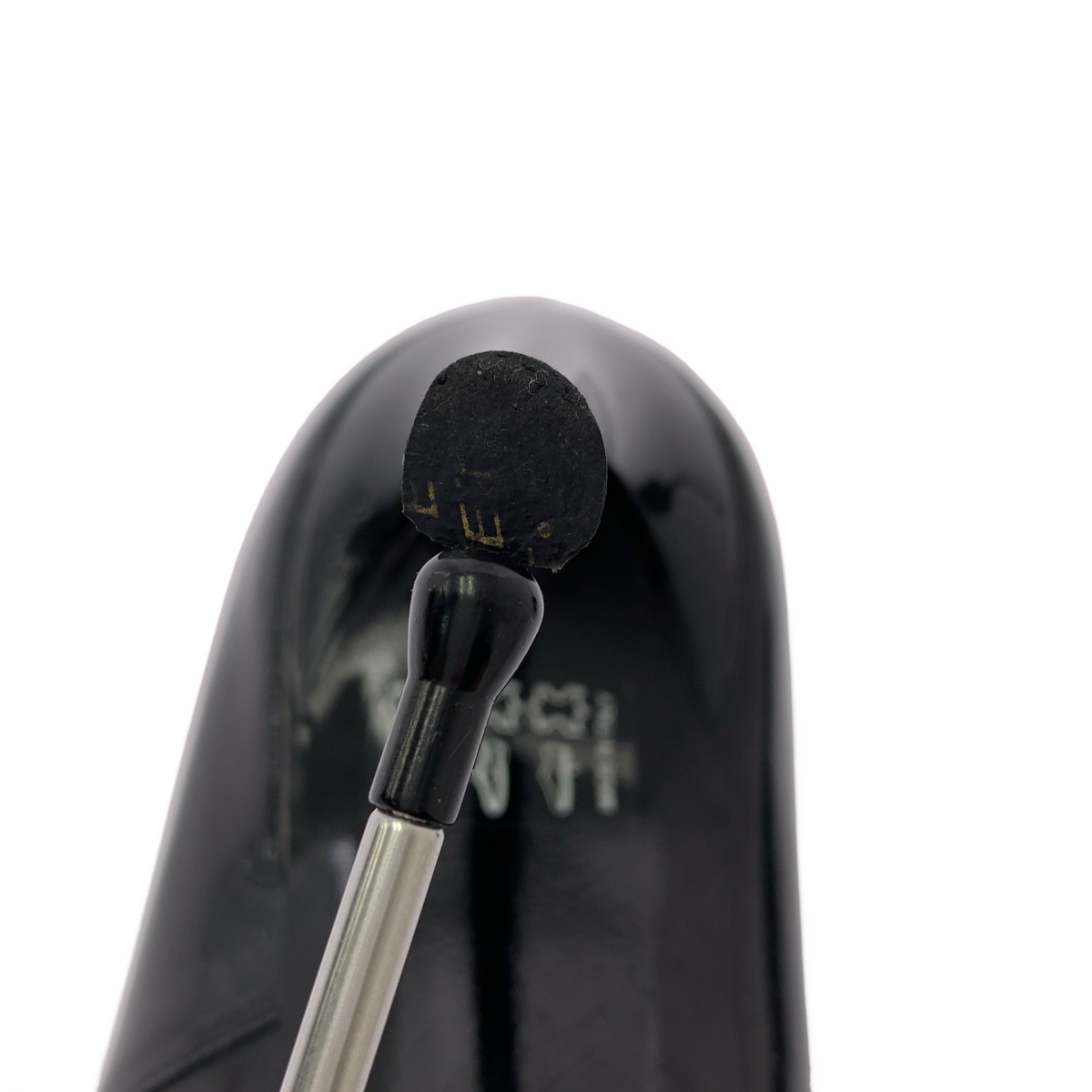 Roger Vivier / ロジェ・ヴィヴィエ パテントレザー ロゴ ヒール パンプス