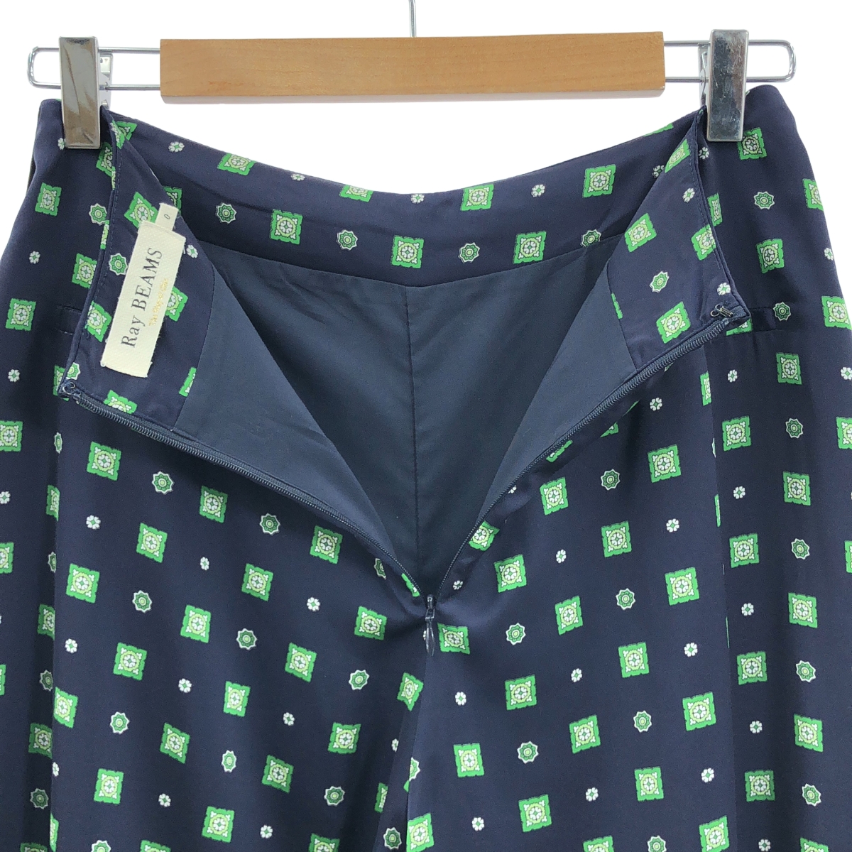 その他 小紋柄 サテン ワイドパンツ