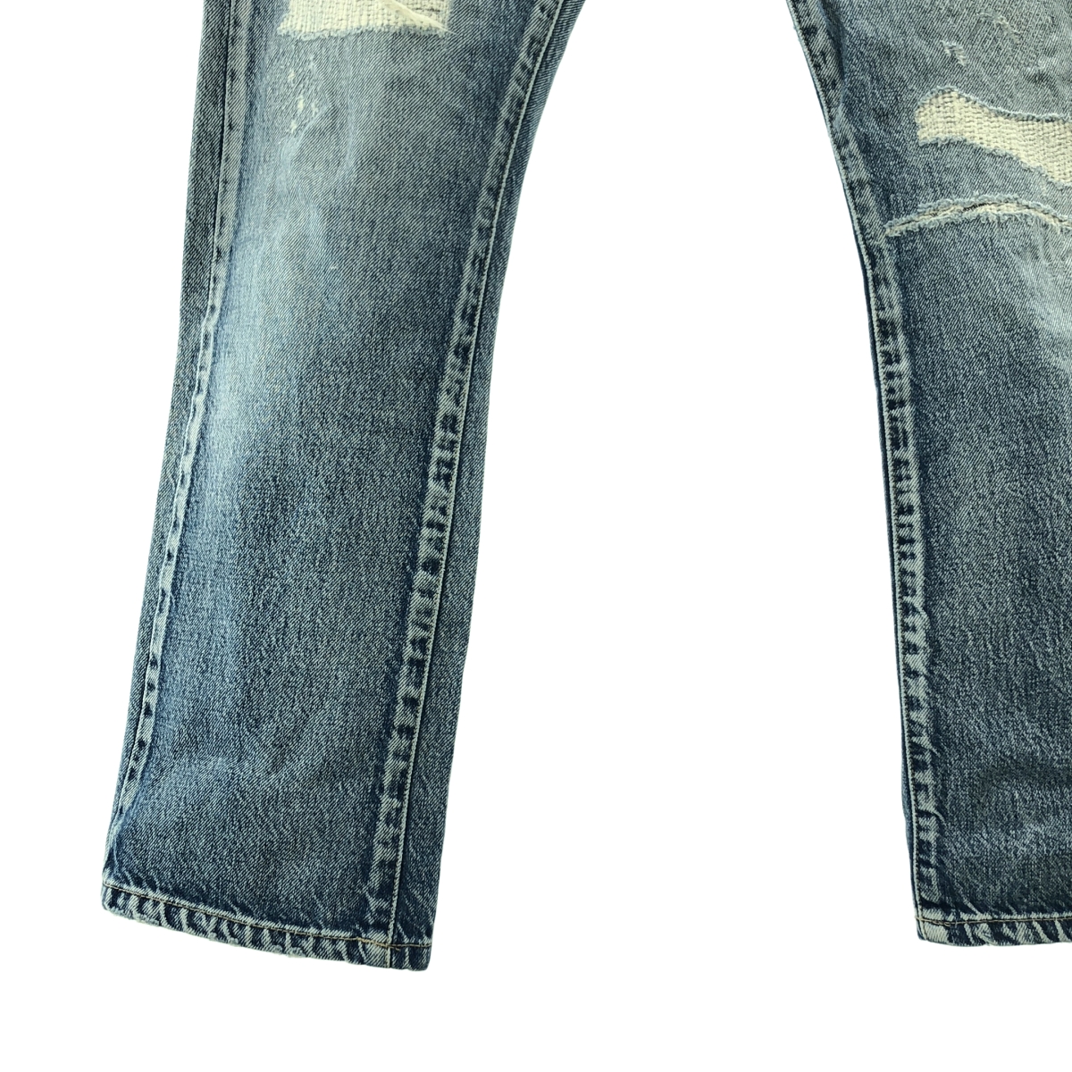 KURO / クロ ダメージ加工 牛革 レザーロゴパッチ セルビッチ デニムパンツ