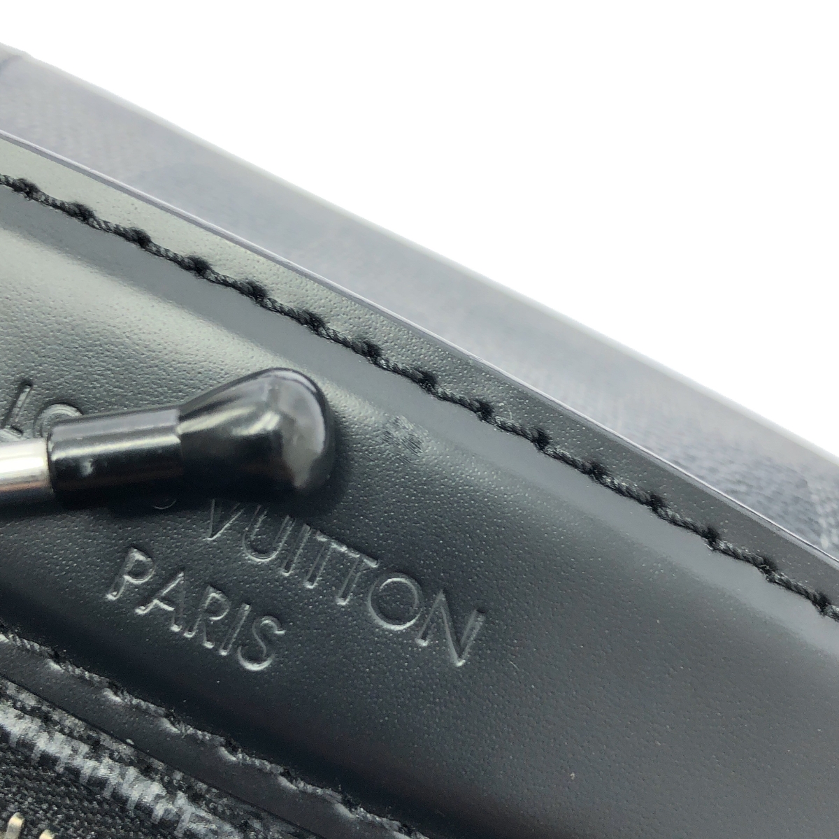 Louis Vuitton / ルイヴィトン N41289 / ダミエ グラフィット アンブレール レザー ボディバッグ