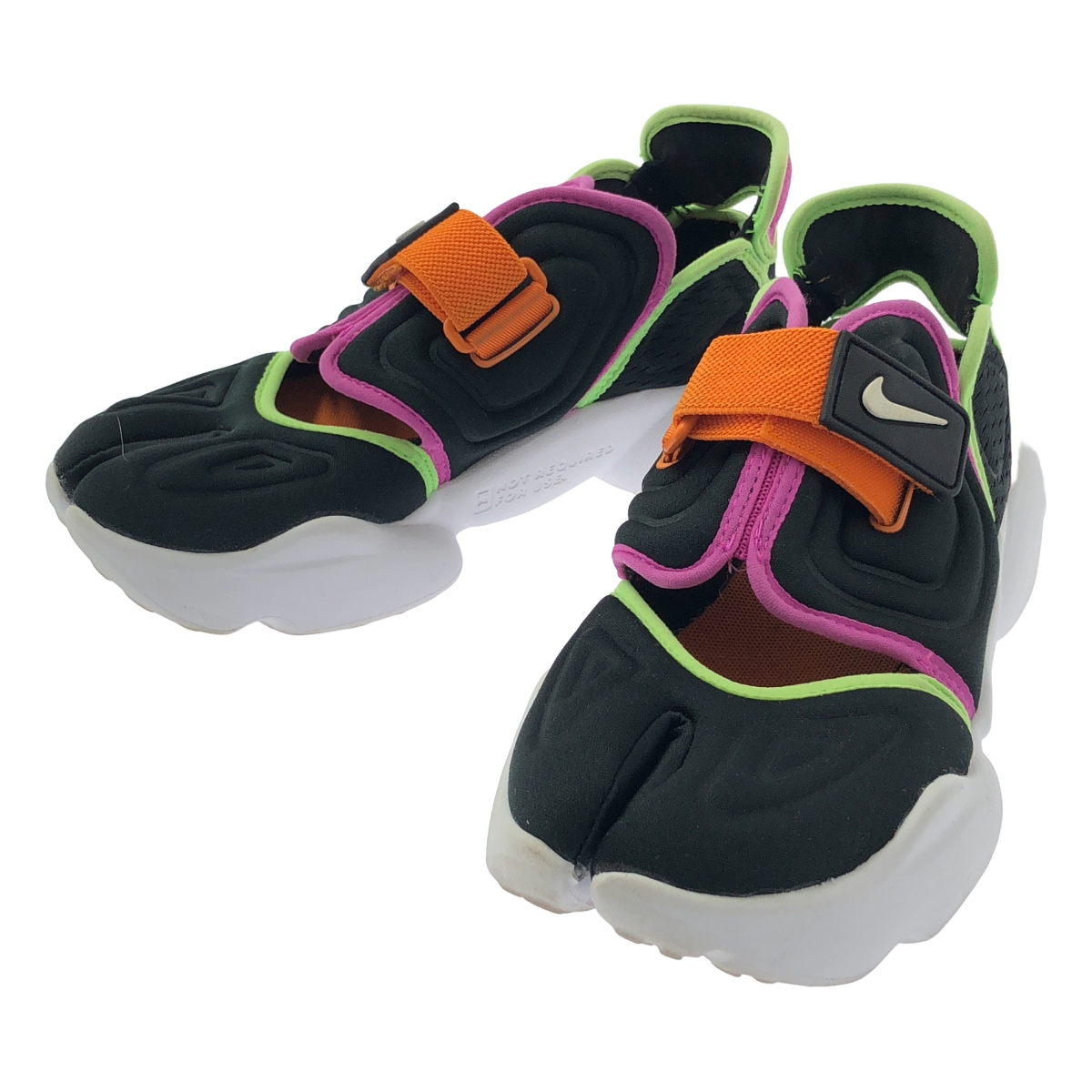 NIKE / ナイキ