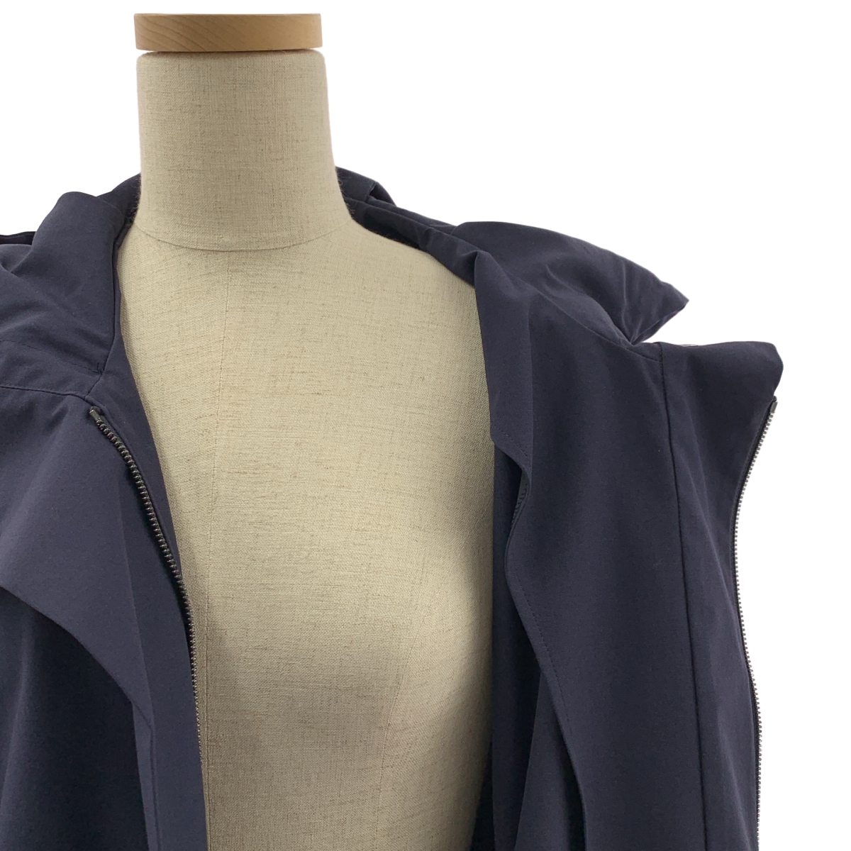 VACHEMENT / ヴァシュモン フーデッド ドルマンスリーブ ジップ ジャケット