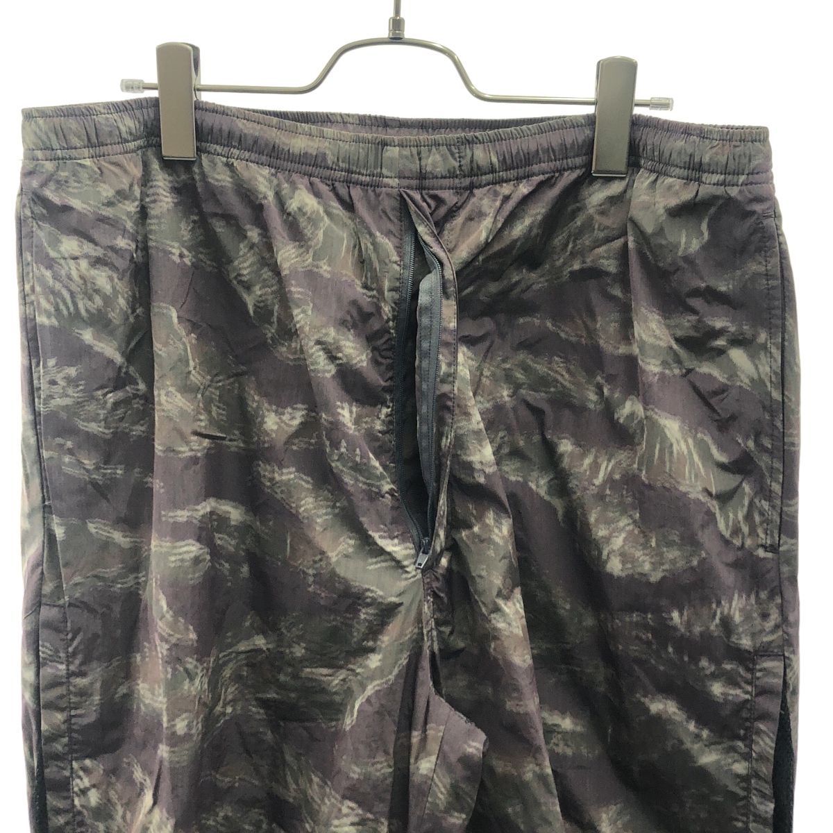 BEAMS PLUS / ビームスプラス MIL Athletic Pants Tiger Stripe / 総柄 ドローストリング パンツ / メッシュ総裏地