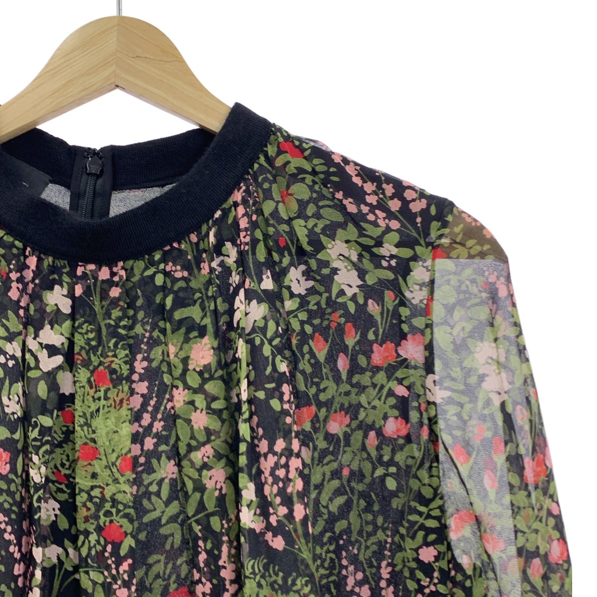 その他 フラワープリント タック プリーツ プルオーバー