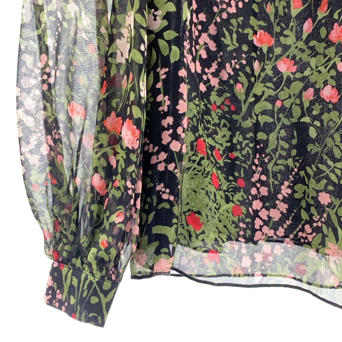 その他 フラワープリント タック プリーツ プルオーバー