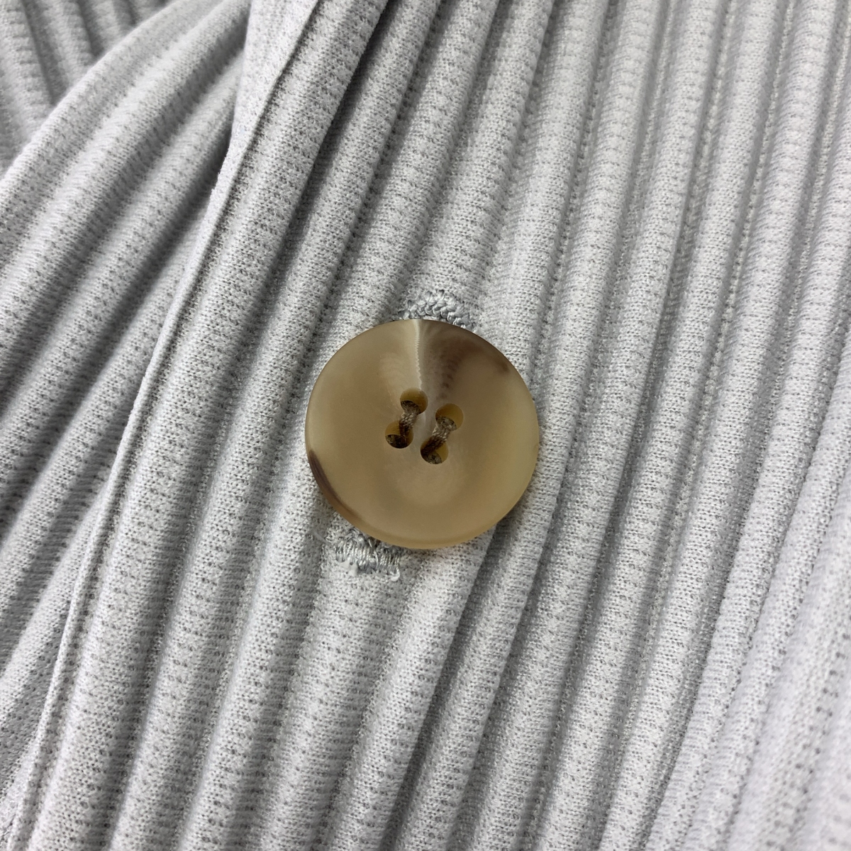 HOMME PLISSE ISSEY MIYAKE / オムプリッセイッセイミヤケ BASICS / プリーツ シングルブレスト オーバー ジャケット