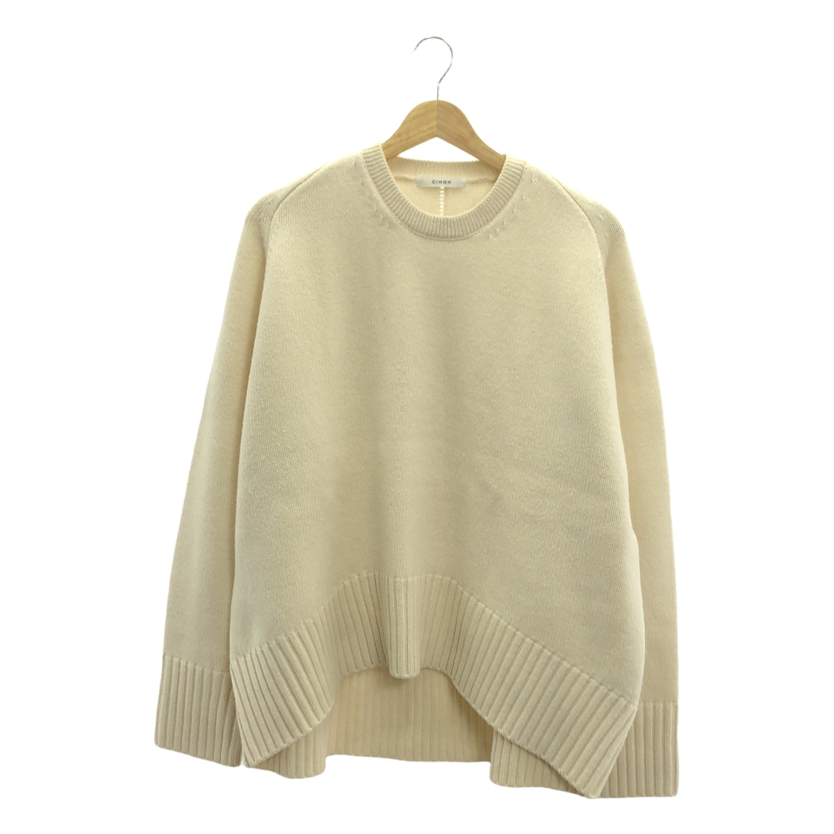 CINOH - CINOH / チノ | OVER SIZE HI NECK KNIT / ロゴ レザーパッチ ハイネック ニット セーター | 36 | ブラウン | レディース CINOH / チノ | OVER SIZE HI NECK KNIT ロゴ レザーパッチ