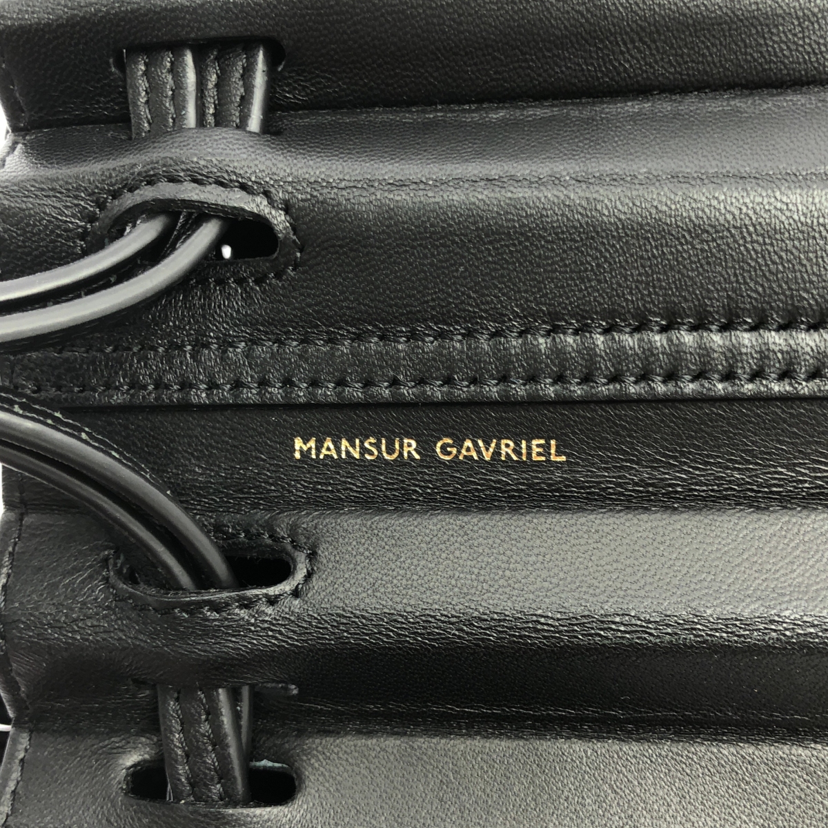 MANSUR GAVRIEL / マンサーガブリエル プリーツ ドローストリング 巾着 ショルダーバッグ