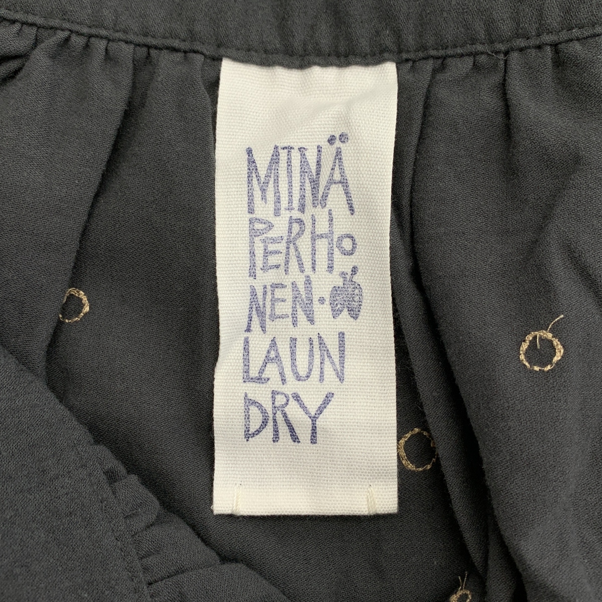 mina perhonen / ミナペルホネン yuki-no-hi / ユキノヒ エンブロイダリー ギャザー スカート