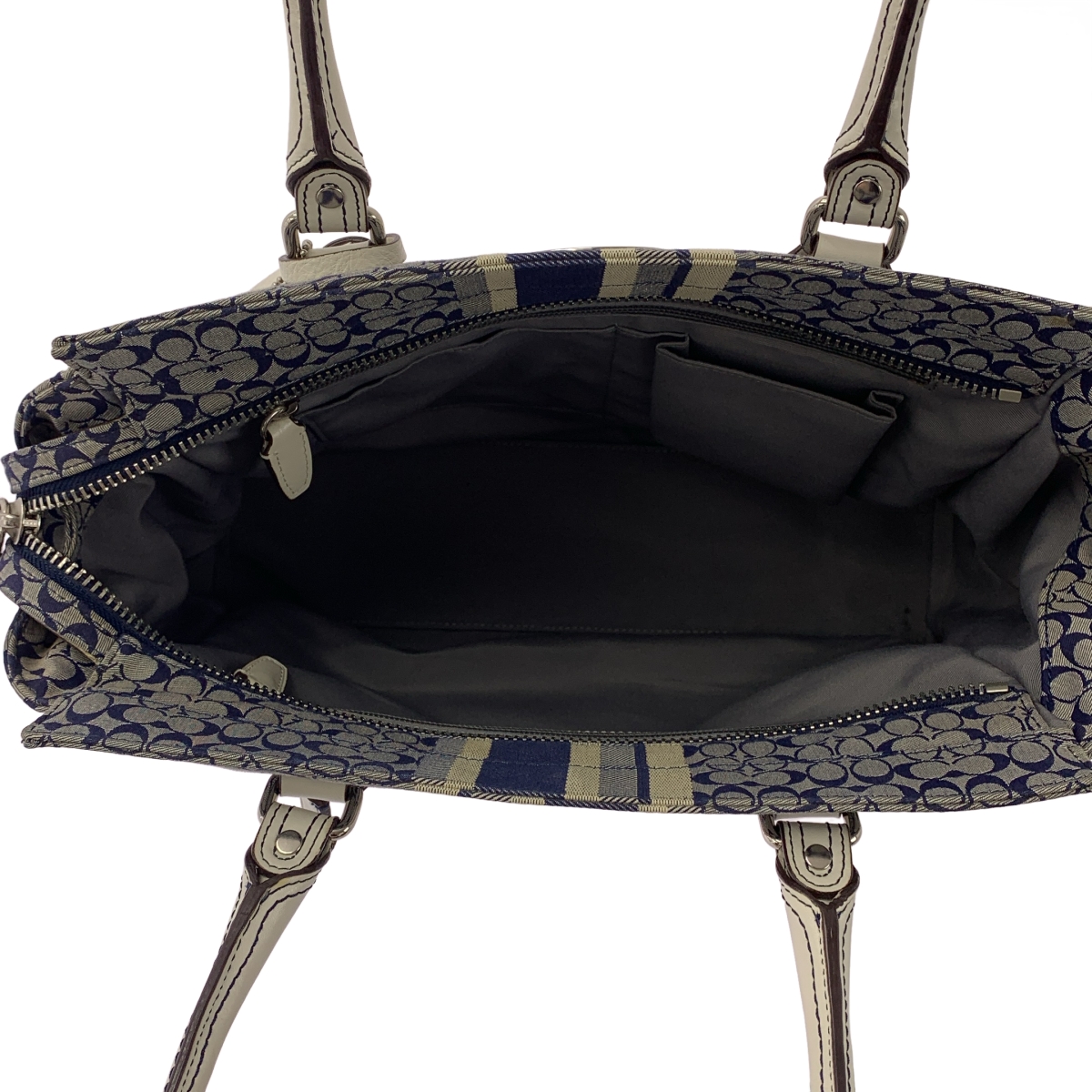 COACH / コーチ レザーハンドル シグネチャー タッセル トートバッグ