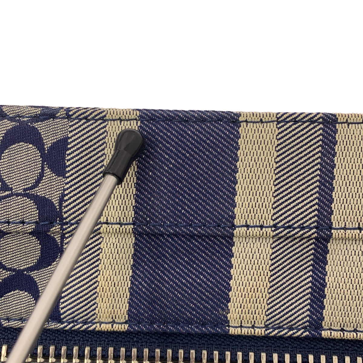 COACH / コーチ レザーハンドル シグネチャー タッセル トートバッグ