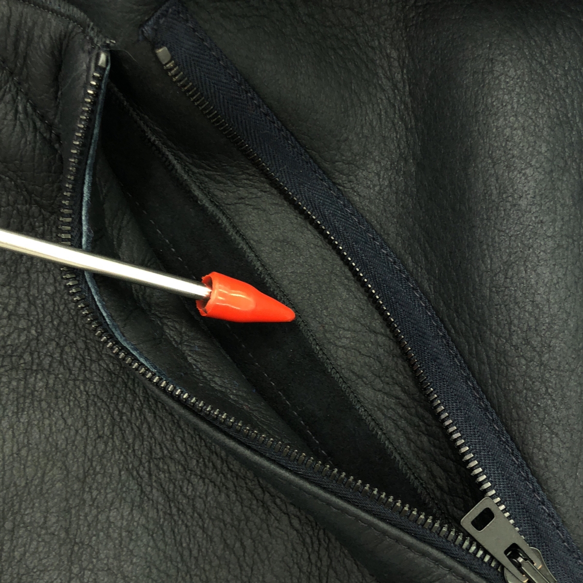 32PARADIS / トラントドゥパラディ リバーシブル ノーカラー フーデッド ムートンコート