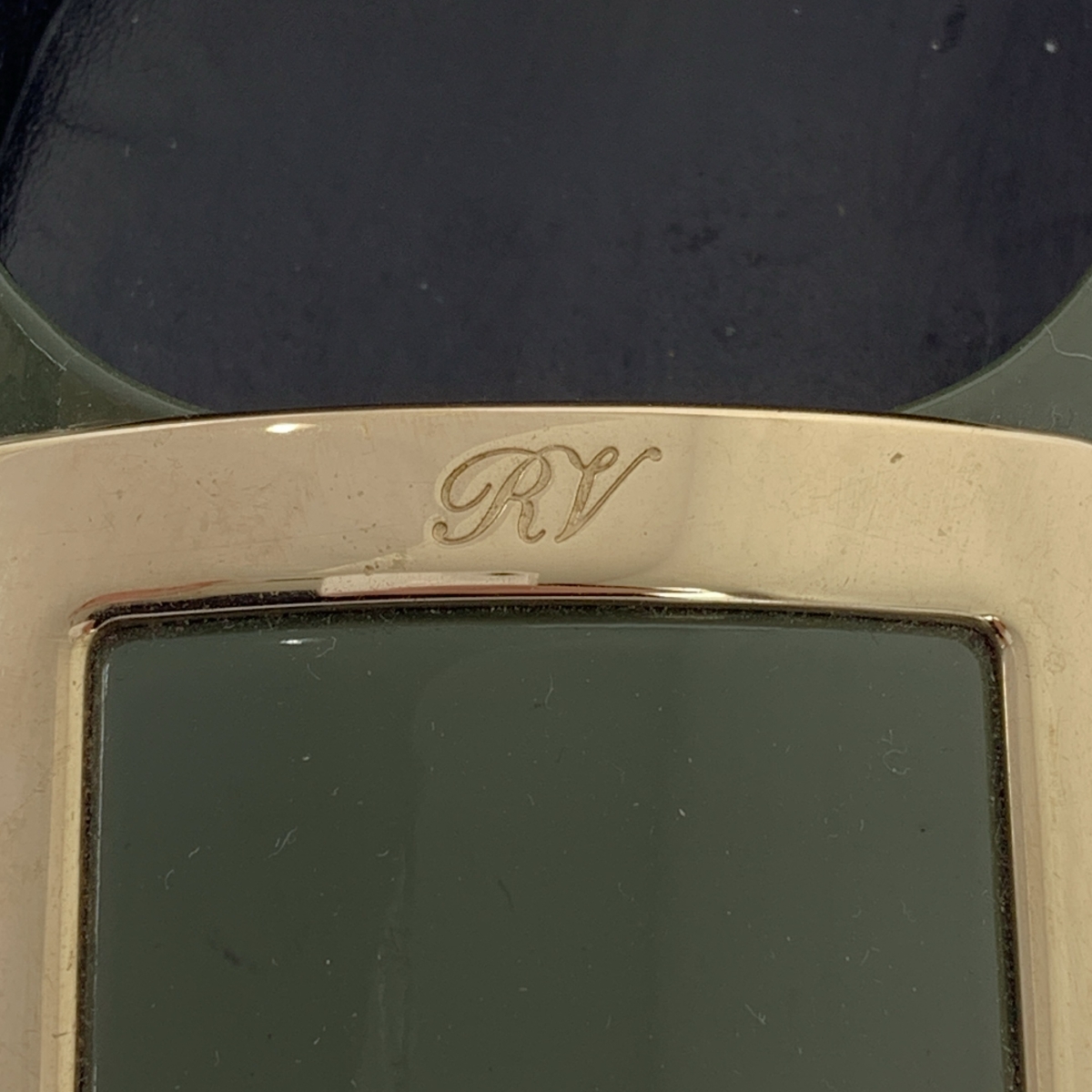 Roger Vivier / ロジェ・ヴィヴィエ パテントレザー ロゴ ヒール パンプス