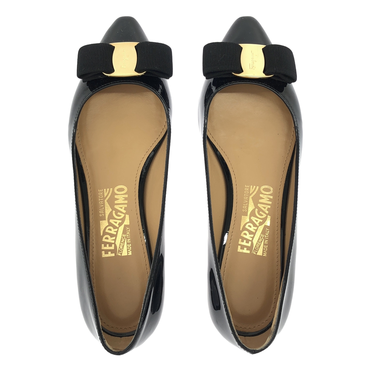 Salvatore Ferragamo / サルヴァトーレフェラガモ パテントレザー ロゴ フラットパンプス シューズ