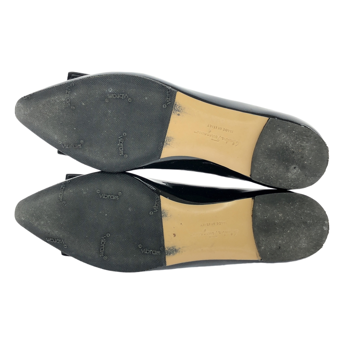 Salvatore Ferragamo / サルヴァトーレフェラガモ パテントレザー ロゴ フラットパンプス シューズ