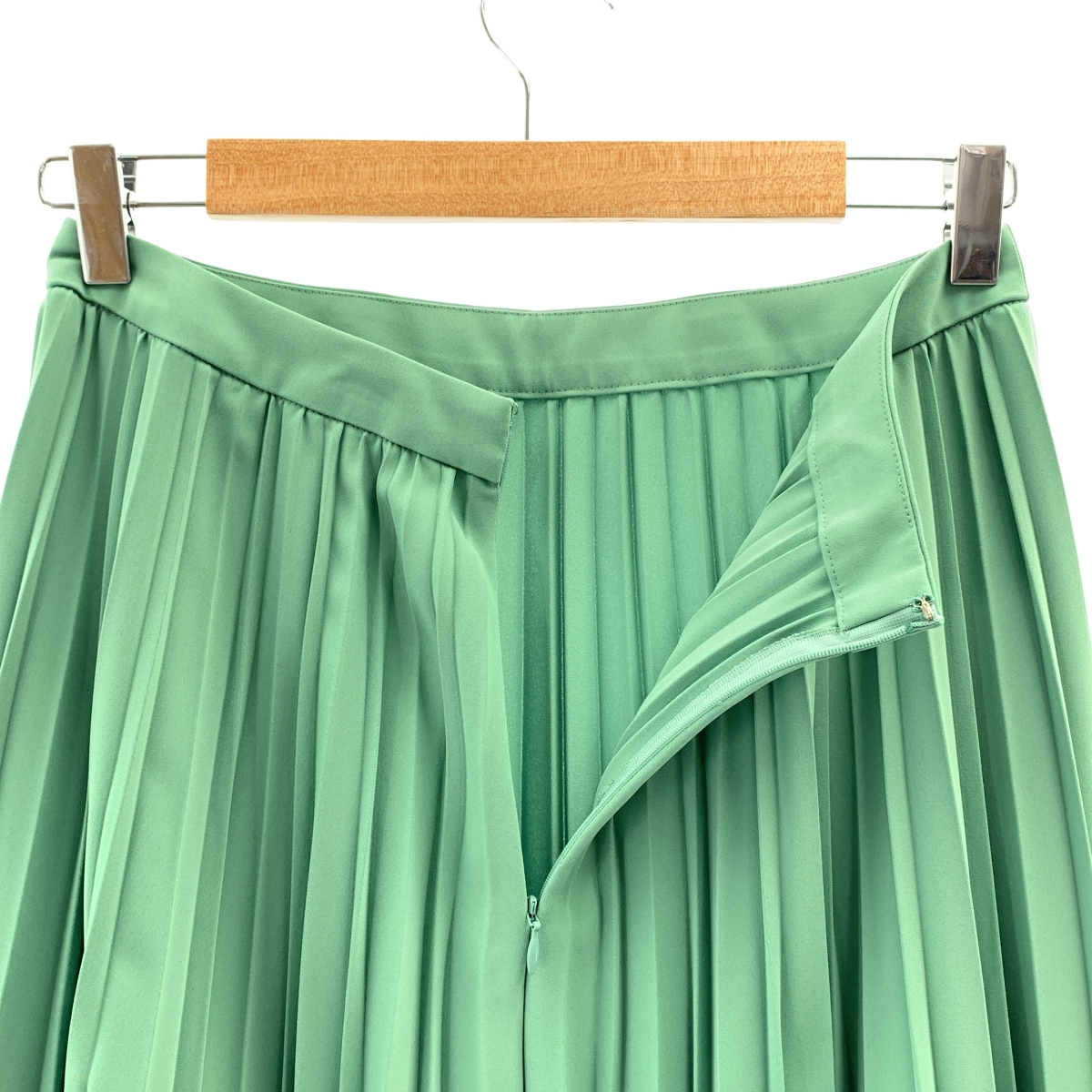 Graphpaper / グラフペーパー Satin pleats skirt サテンプリーツスカート