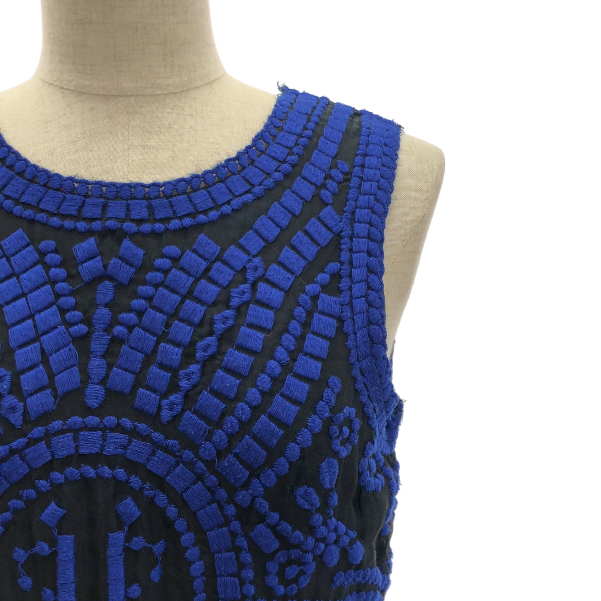 ne Quittez pas / ヌキテパ シルク エンブロイダリー バックジップ ドレス ワンピース / 総裏地