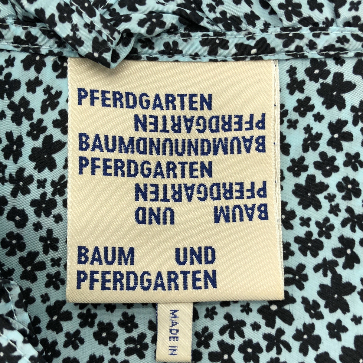 BAUM UND PFERDGARTEN / バウムウンドヘルガーデン 総柄 小花 フラワー フリル ドレス ワンピース