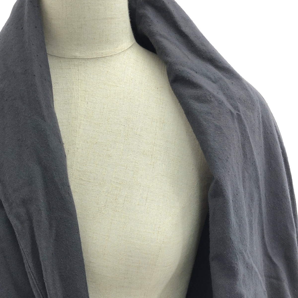 BLACK CRANE / ブラッククレーン コットン ボリュームカラー ガウン コート