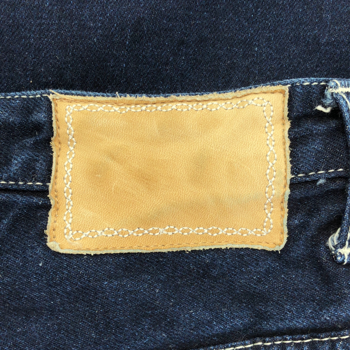 mina perhonen / ミナペルホネン always / オールウェイズ レザーパッチ セルビッチ デニムパンツ