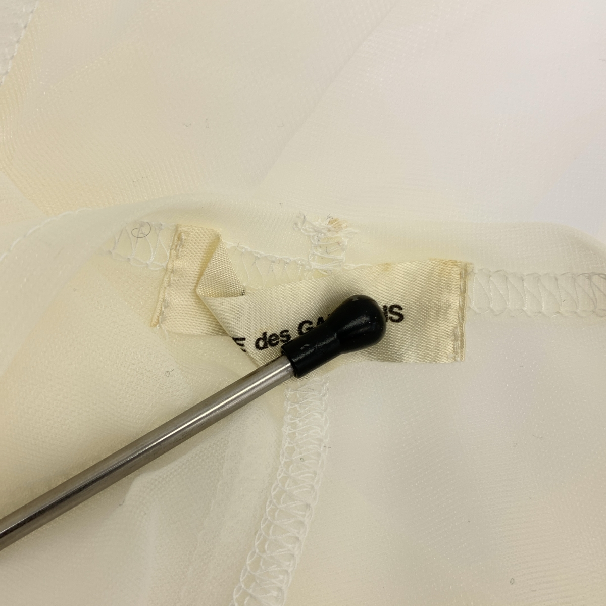 COMME des GARCONS / コムデギャルソン フリル装飾 クルーネック シアー カットソー ブラウス