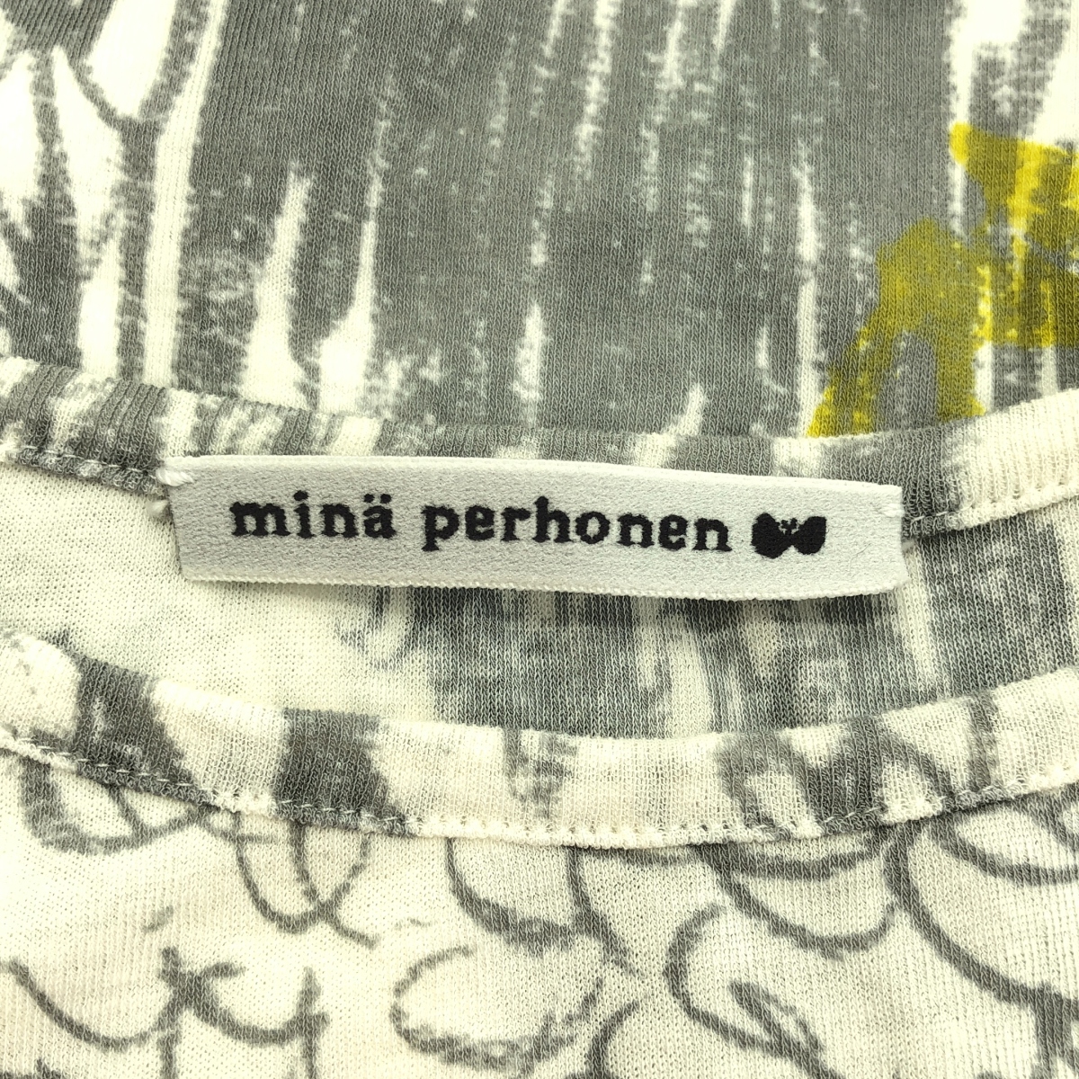 mina perhonen / ミナペルホネン cache-cache / カシュカシュ 総柄 クルーネック カットソー