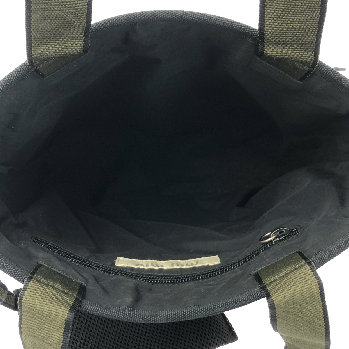 miu miu / ミュウミュウ レザー ロゴ型押し トートバッグ