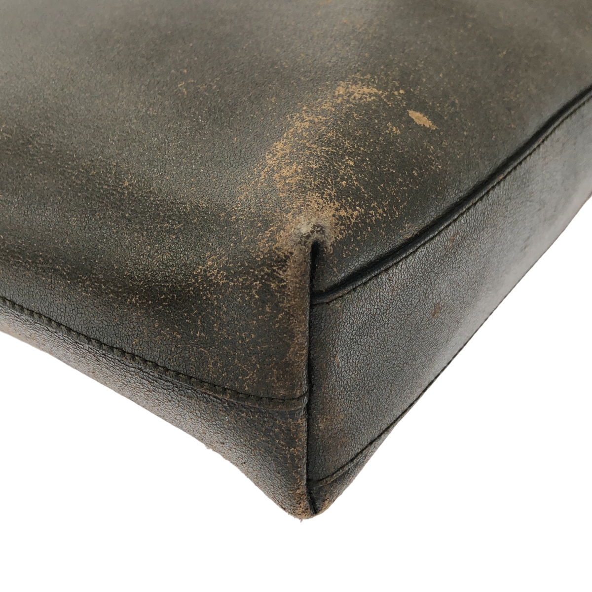 miu miu / ミュウミュウ レザー ロゴ型押し トートバッグ