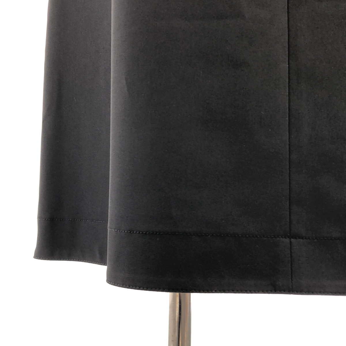 PRADA / プラダ ロゴバックル ベルト サイドジップ スカート