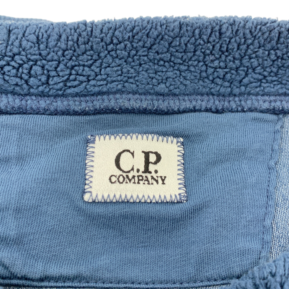 C.P. COMPANY / シーピーカンパニー ボア クルーネック スウェット トレーナー