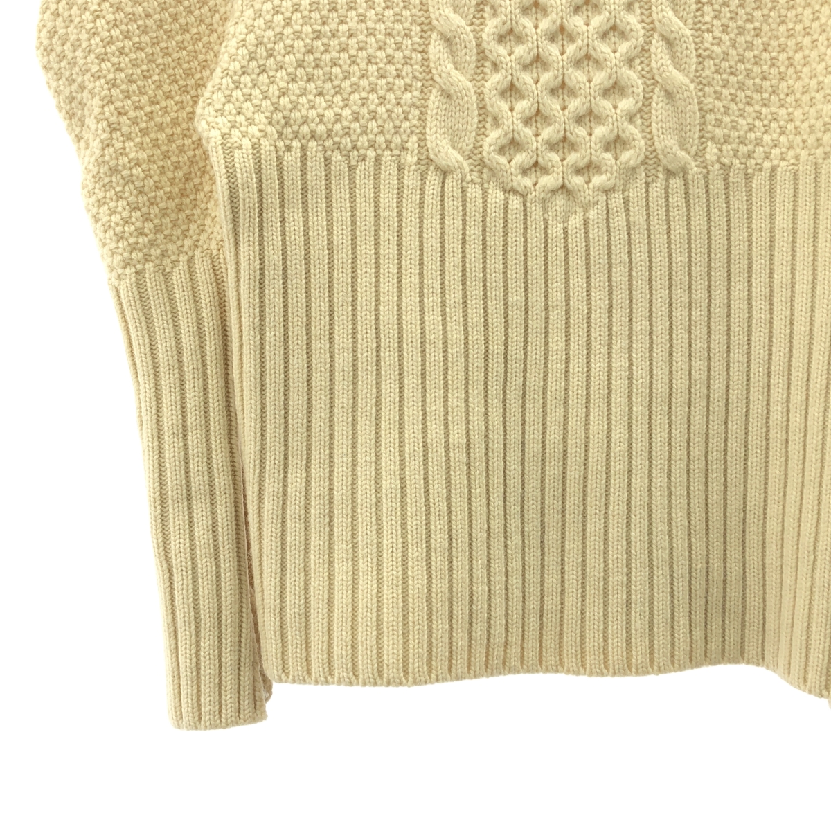 その他 ウール スリットリブスリーブ ケーブルニット セーター