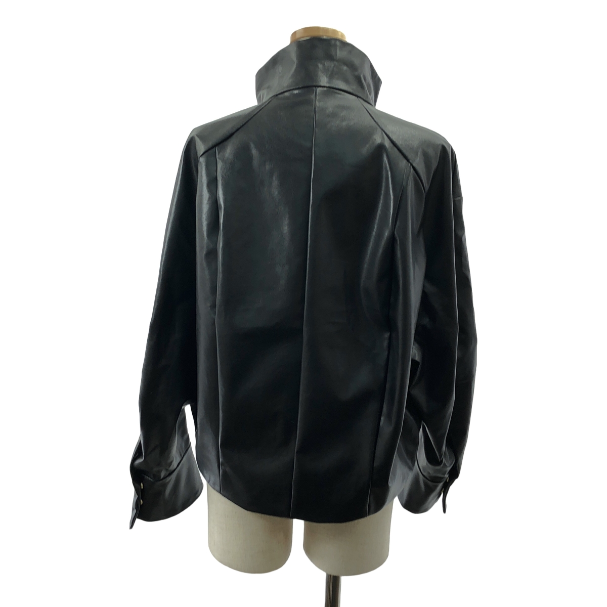 Mame Kurogouchi / マメクロゴウチ Coated Cotton Gabardine Short Jacket コーテッド コットン ギャバジン ショート ジャケット