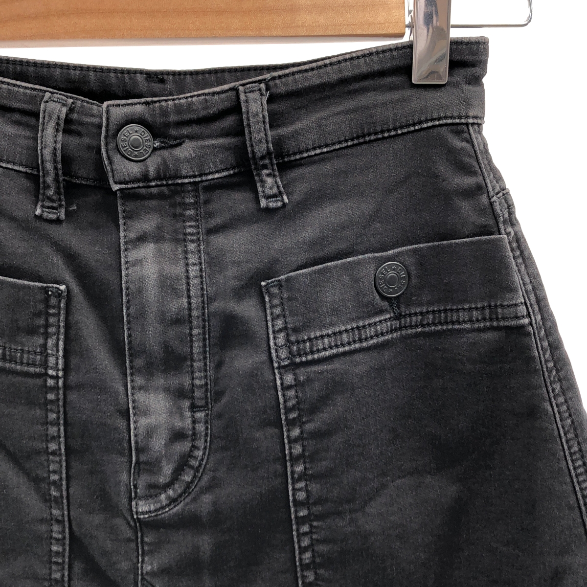 その他 レザーパッチ ロゴボタン カットオフ デニムスカート