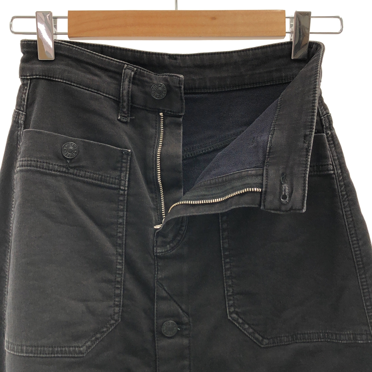 その他 レザーパッチ ロゴボタン カットオフ デニムスカート