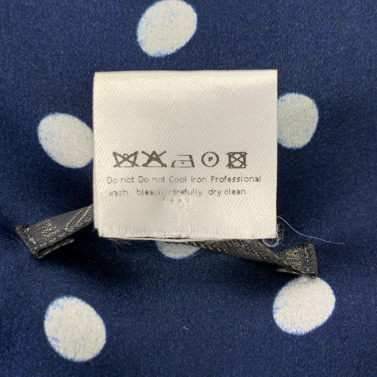 FALIERO SARTI / ファリエロサルティ silk 100% / シルク 総柄 大判 ストール