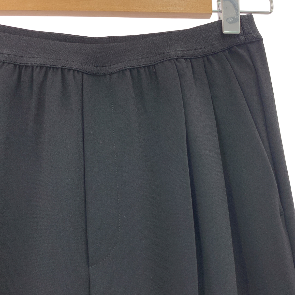 BEIGE， / ベイジ CINDY / トリアセテート ウエストゴム イージーパンツ