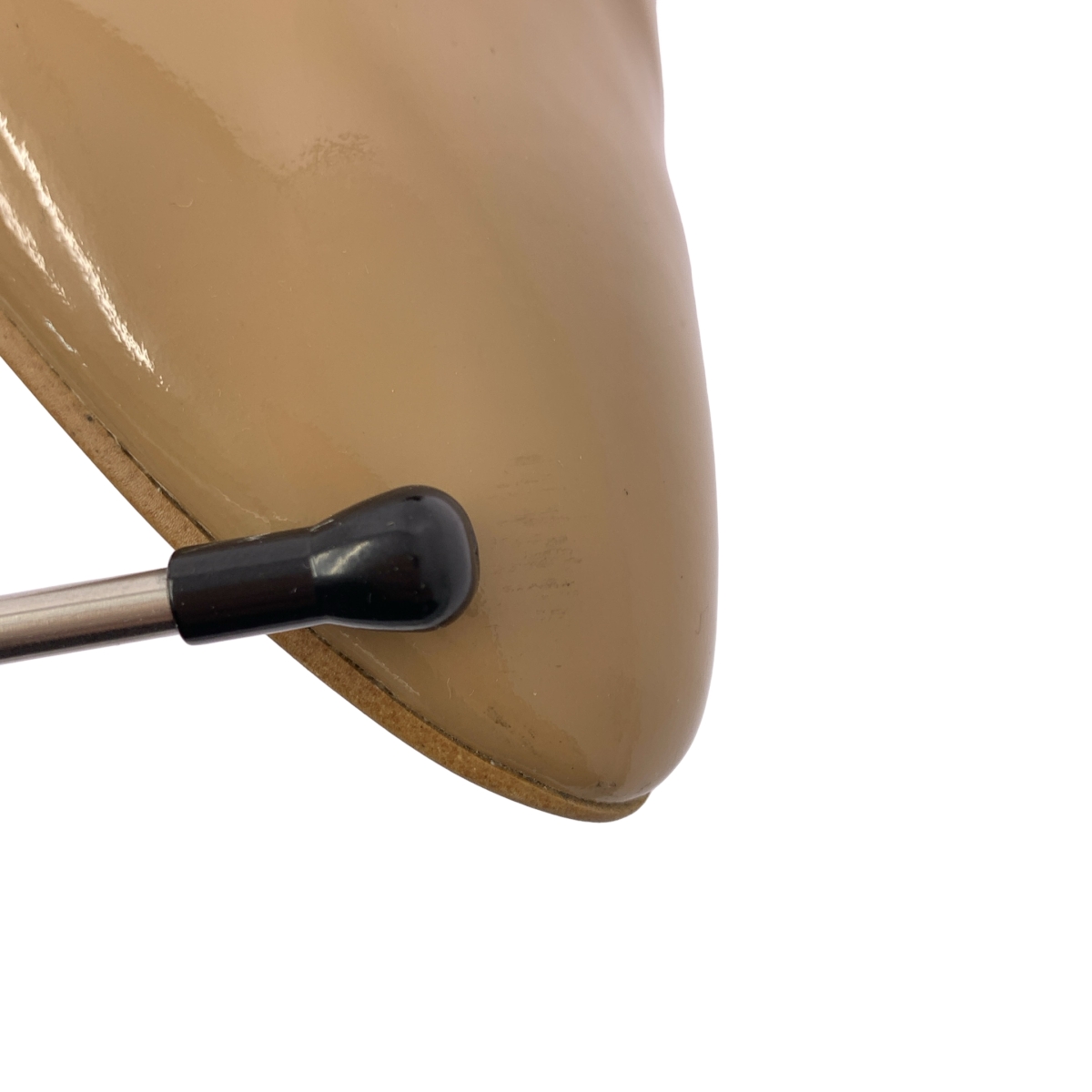 CHEMBUR / チェンバー パテントレザー ヒール パンプス