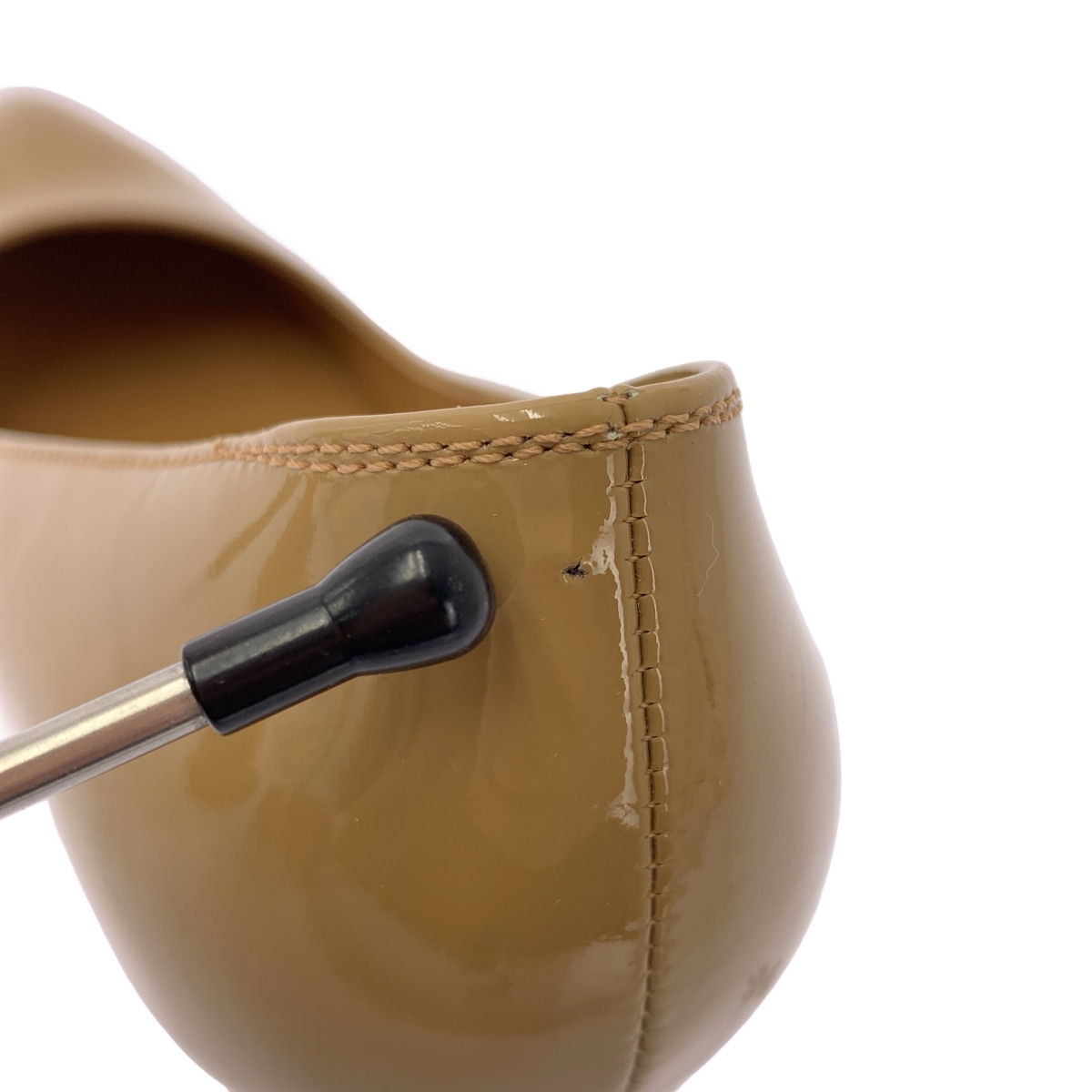 CHEMBUR / チェンバー パテントレザー ヒール パンプス