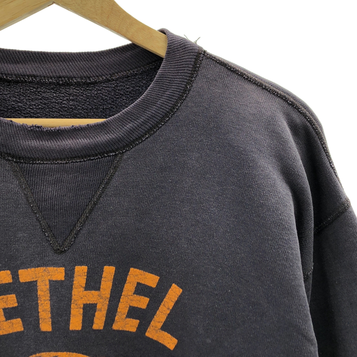 VINTAGE / ヴィンテージ古着 BETHEL / 前V ガゼット 茄子紺 プリント オーバー スウェット トレーナー