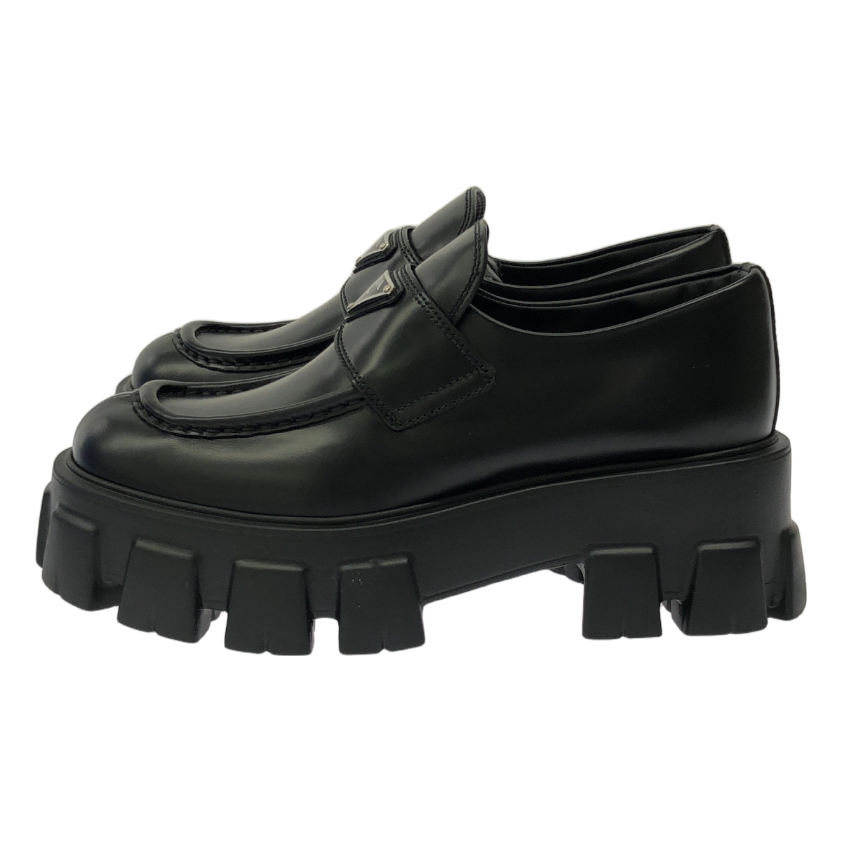 PRADA / プラダ トライアングル ロゴ モノリス ブラッシュド レザー ローファー