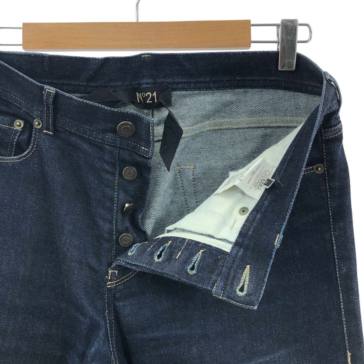 N°21 / ヌメロヴェントゥーノ ロゴパッチ 濃紺 デニム パンツ