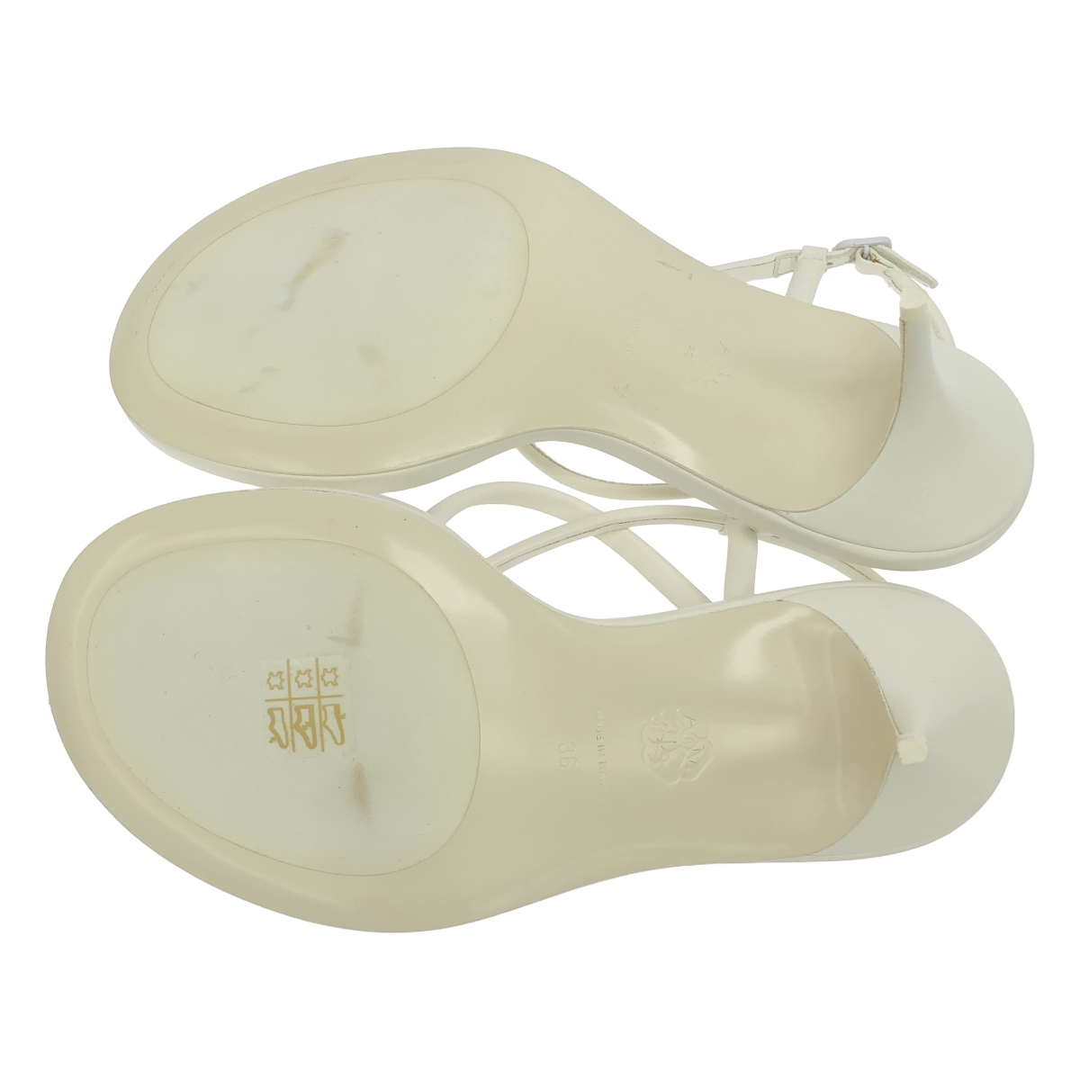 ALEXANDER MCQUEEN / アレキサンダーマックイーン アンクルストラップ キトゥンヒール サンダル