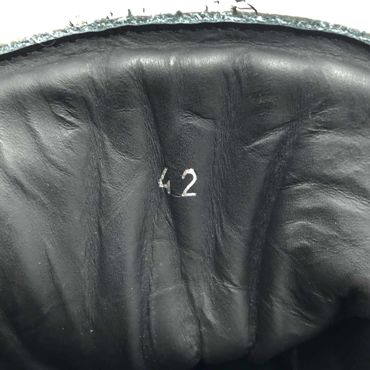 GIVENCHY / ジバンシィ スタッズ ハイカット スニーカー